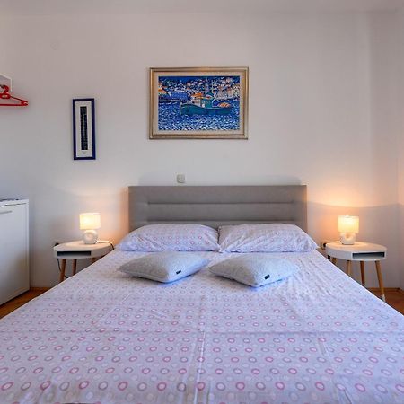 Apartmani Jakic 2 Хвар Экстерьер фото