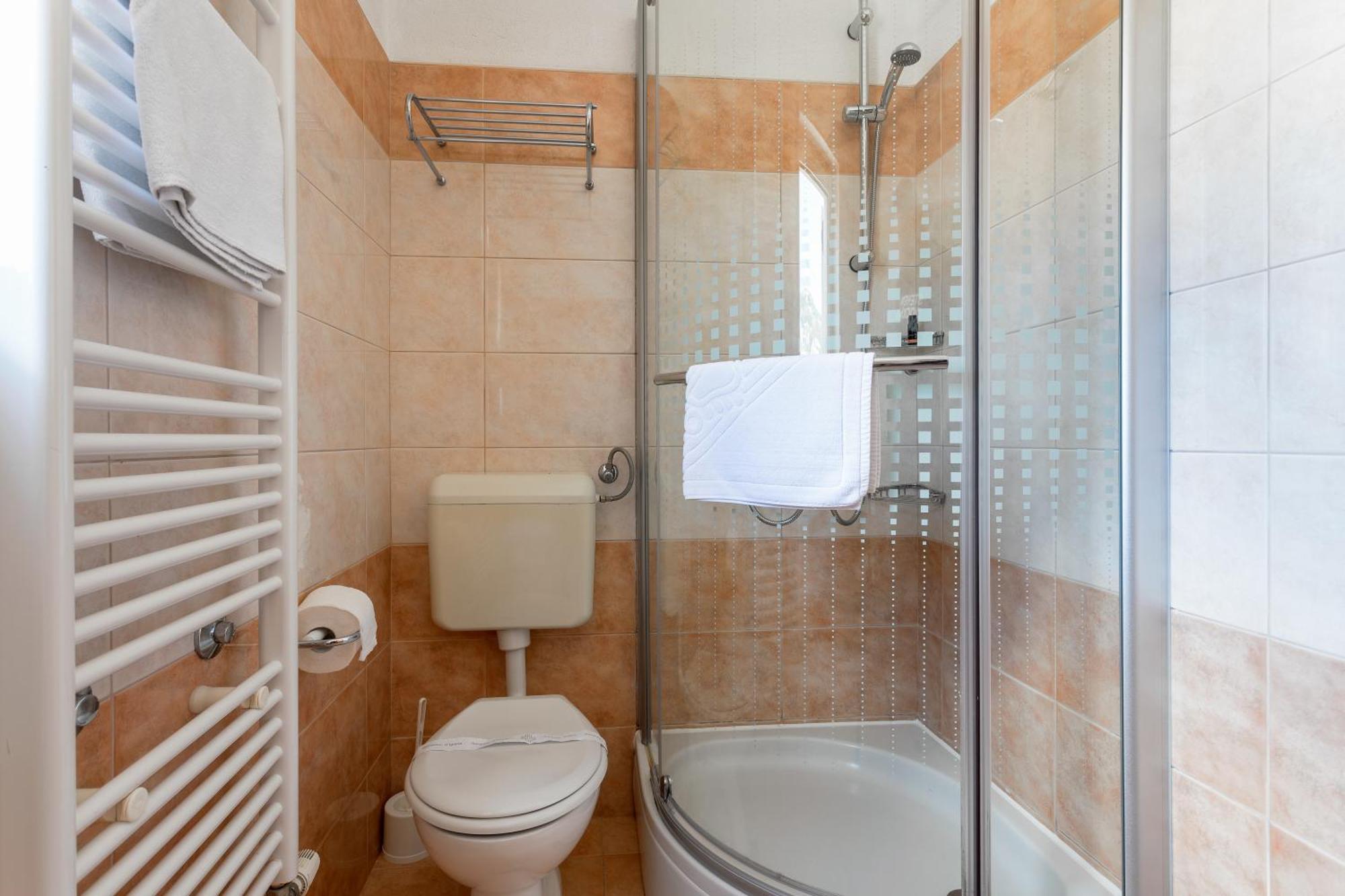 Apartmani Jakic 2 Хвар Экстерьер фото